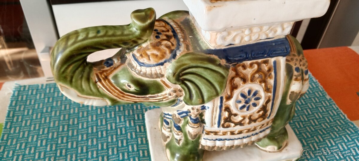 Porcelánový slon - 3