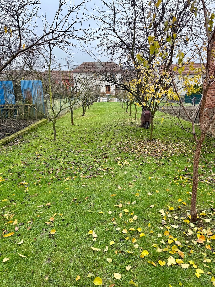 Prodej stavebního pozemku 546 m². - 3