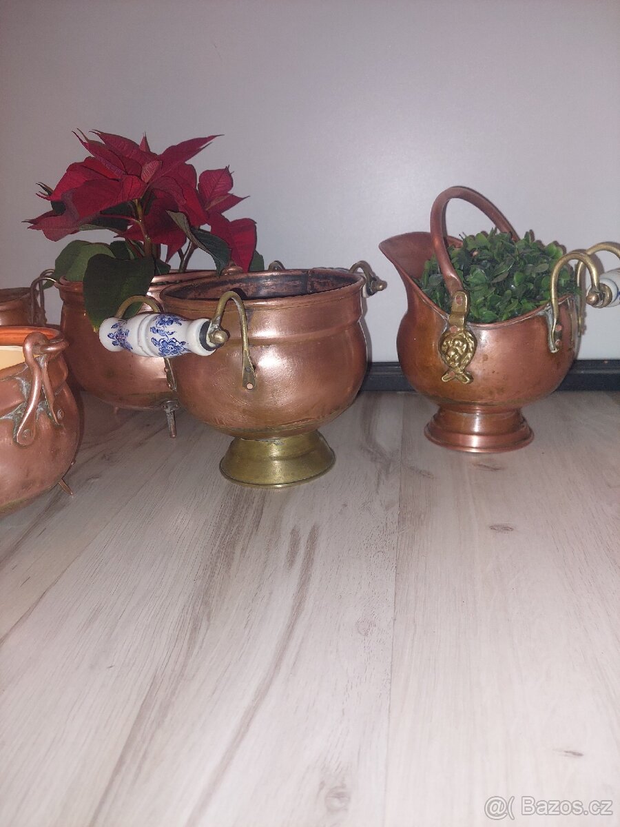Staré MOSAZNÉ A MĚDĚNÉ NÁDOBY+kotlíky - 3