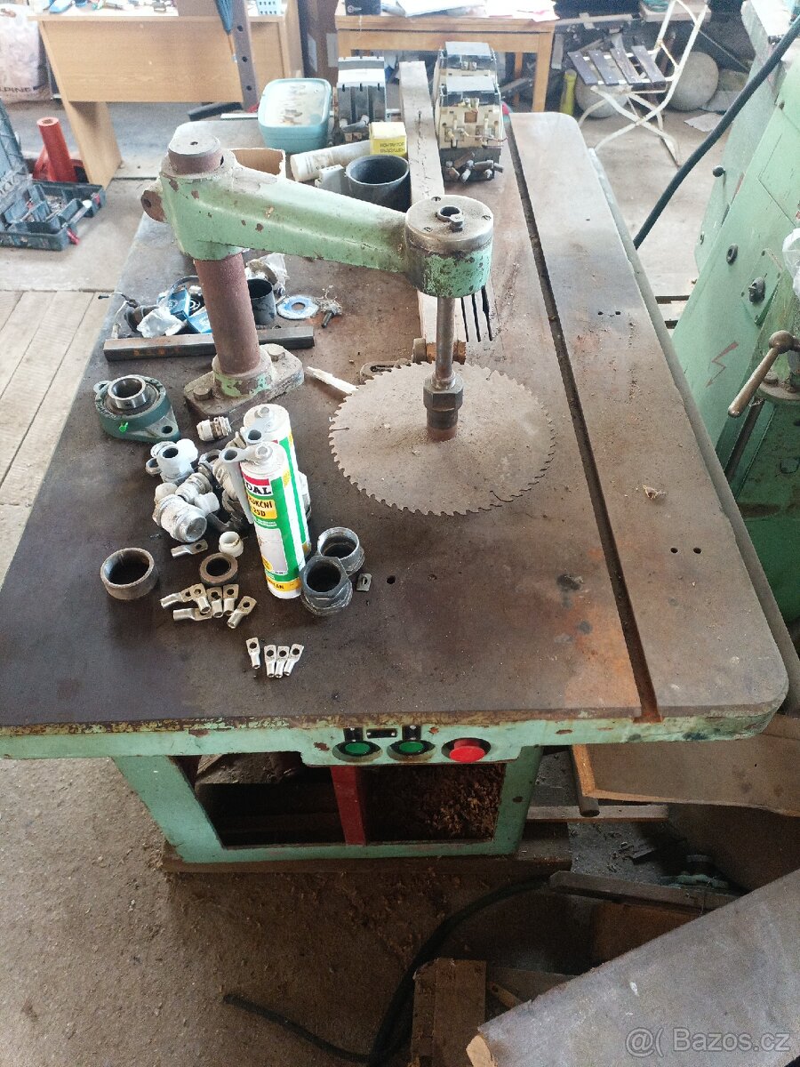 Sada dřevoobráběcích fréz, cca 10ks - 3