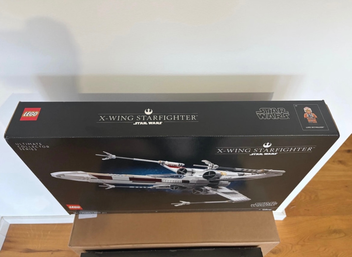 LEGO Star Wars Stíhačka 75355 - 3