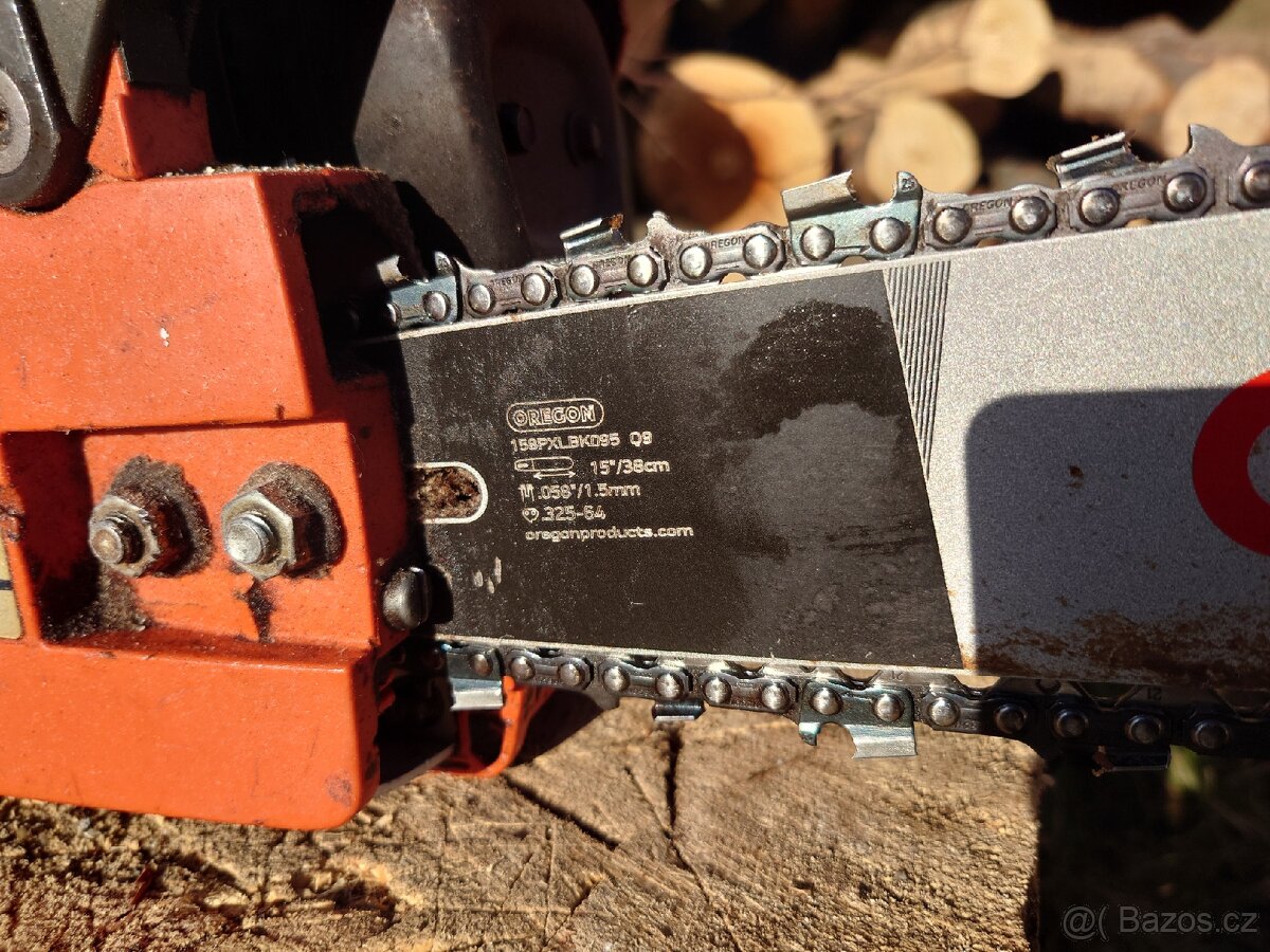 Motorová pila Husqvarna 136 - 3