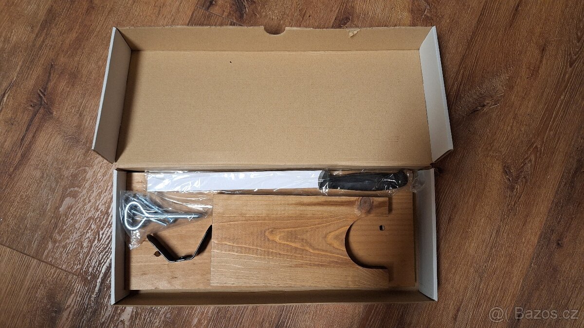 NOVÝ držák / stojan na kýtu + nůž. - 3