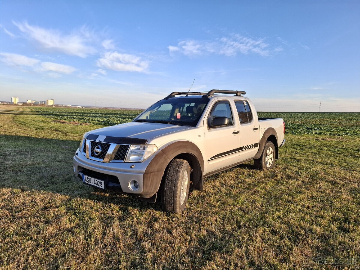 Nissan Navara D40 SLEVA volejte - 3
