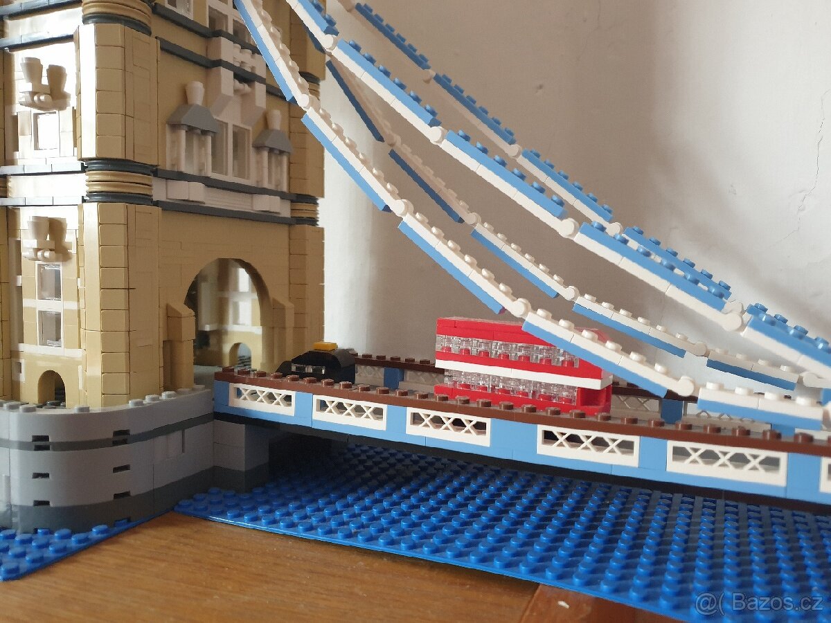 LEGO 10214 Tower Bridge - 3