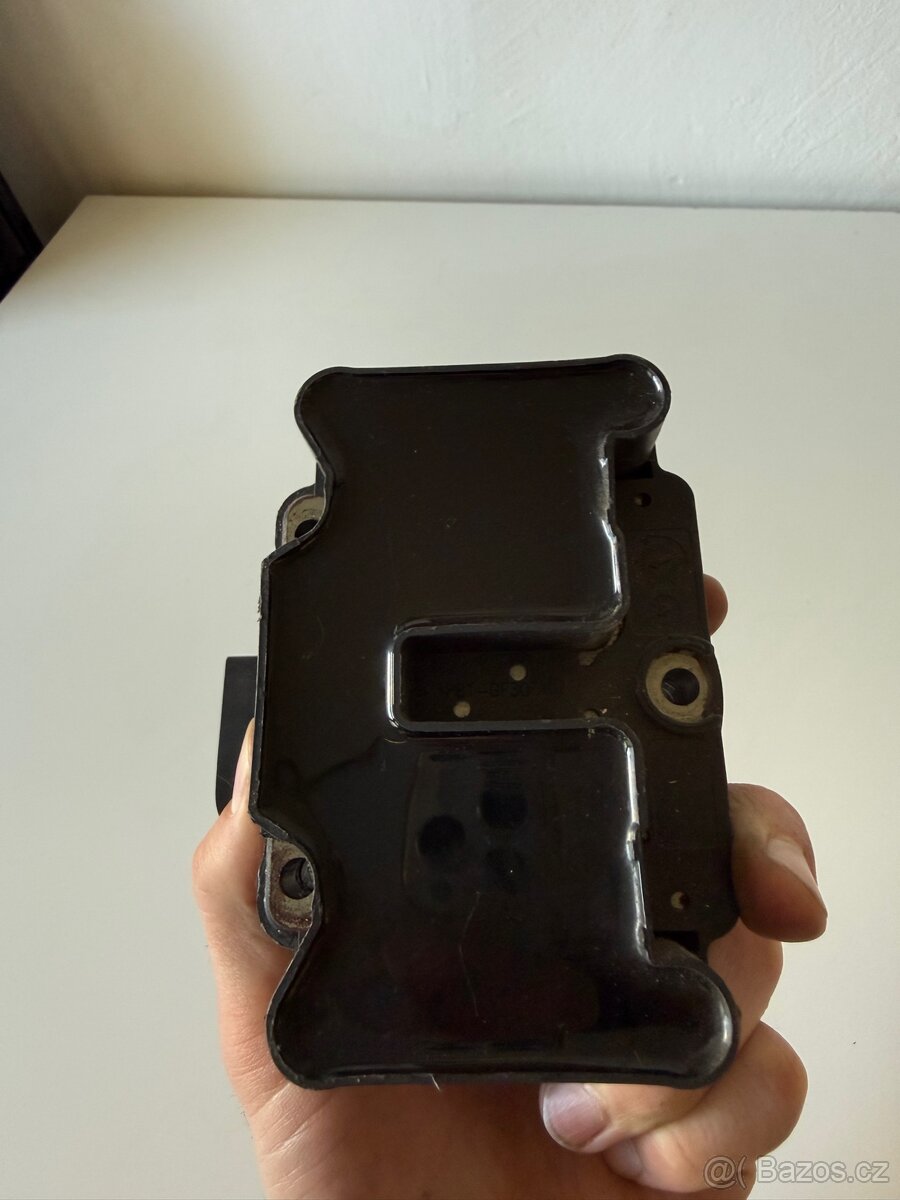 Zapalovací cívka BOSCH 0986221048 - 3