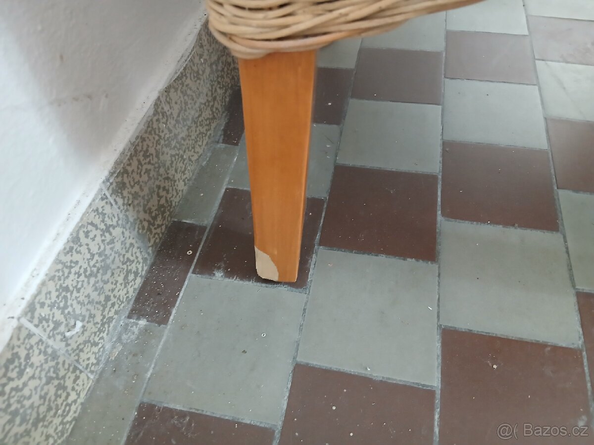 Nová jídelní židle 2.jakost - 3