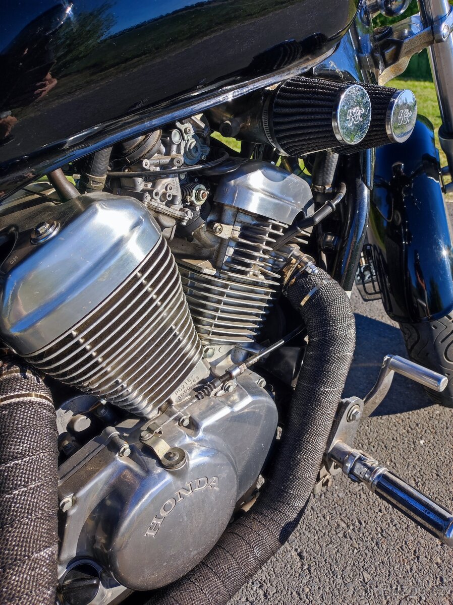 Honda VT600 Bobber Custom - 3