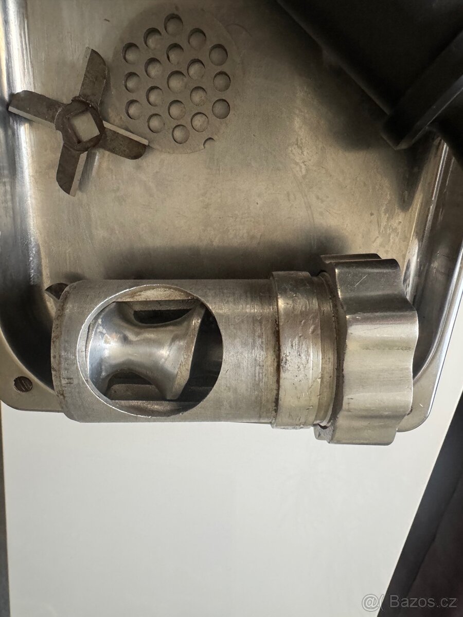 Mlynek na maso 220V - 3