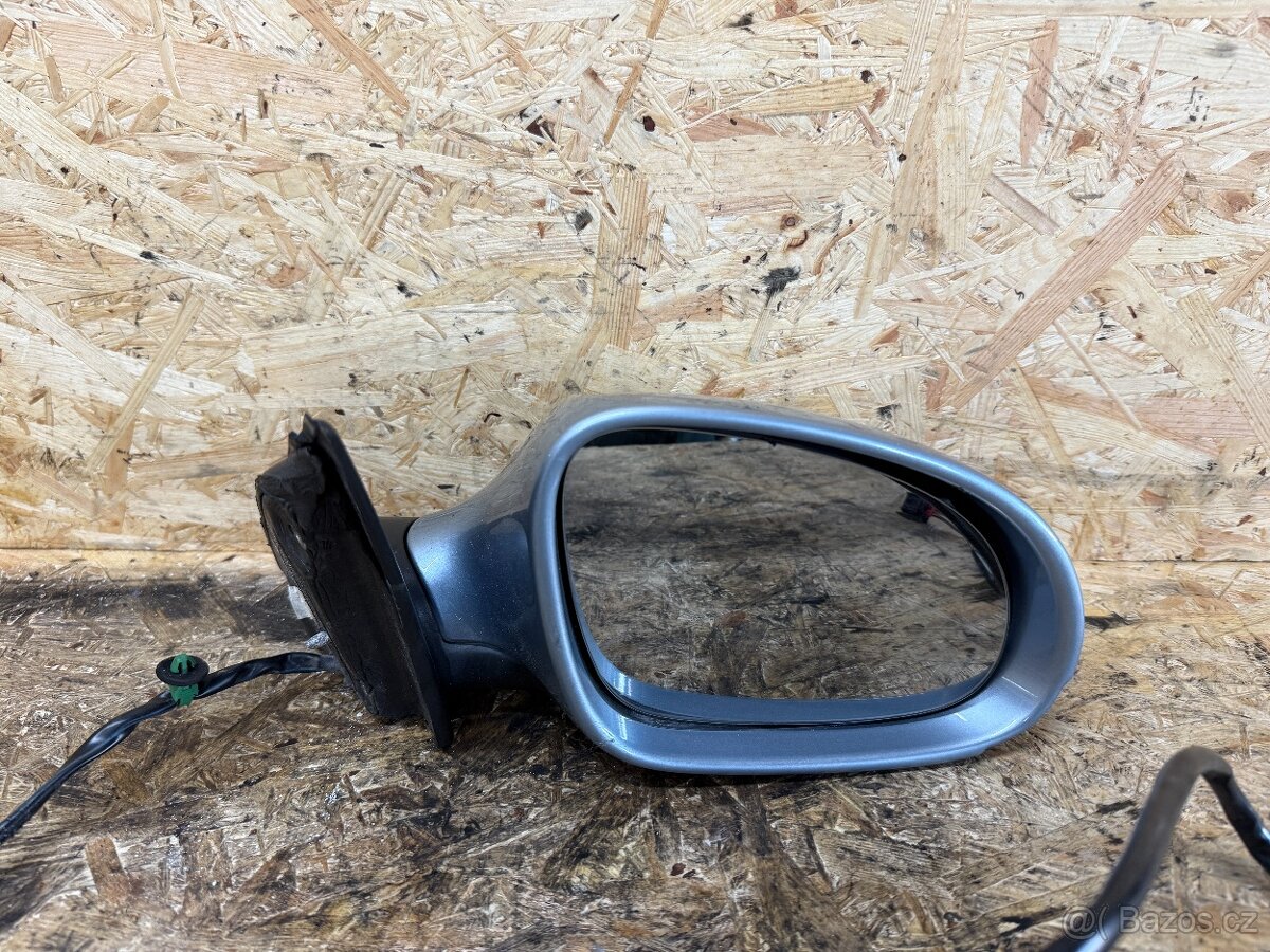 PRAVÉ ZPĚTNÉ ZRCÁTKO VW PASSAT B6 3C0857934 6 PIN - 3