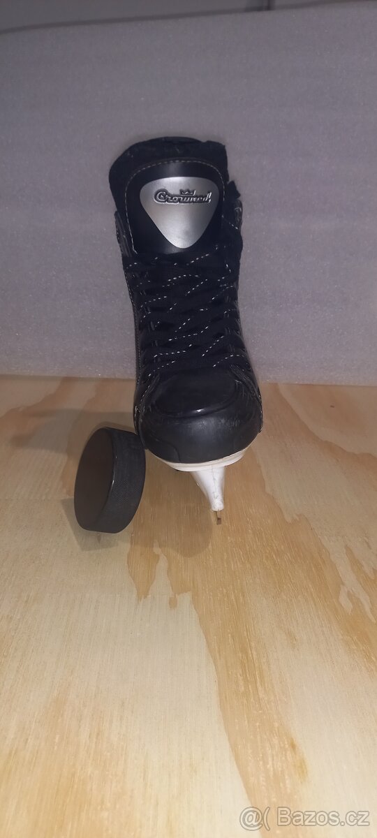 Prodám dětské brusle Crowned vel.37 - 3