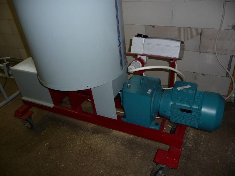 briketovací lis. - 3