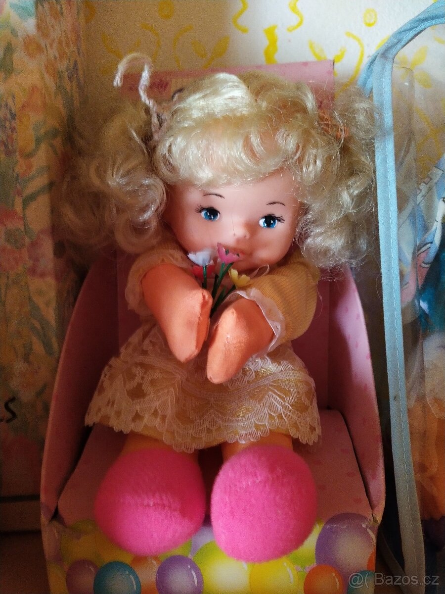 Panenky, koberec, kostky, domino, hra Krteček - 3