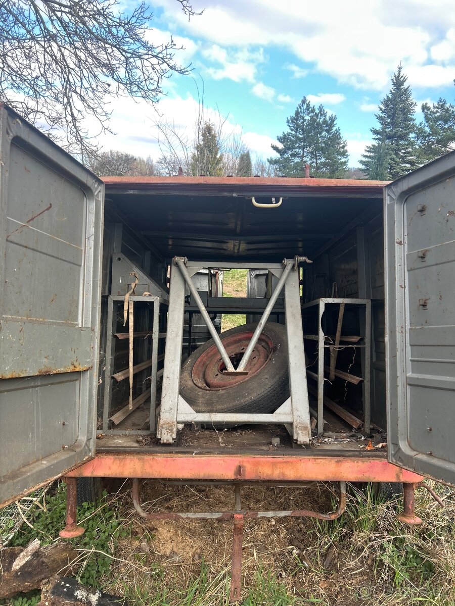 Skříňový vlek (jednonápravový) - 3