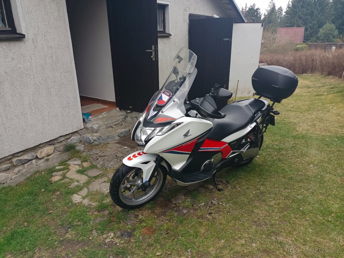 Honda integra 700 - 3