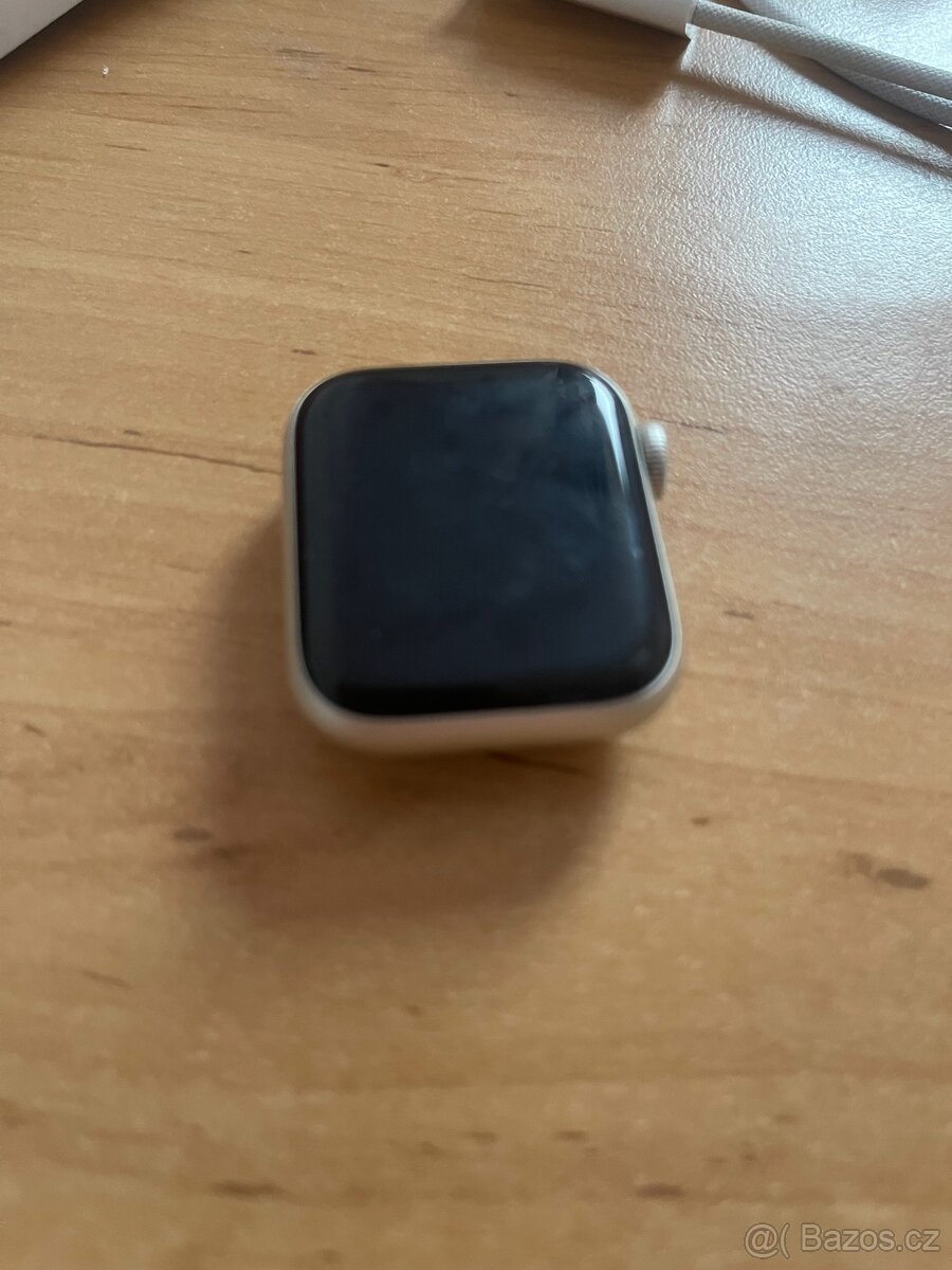 Apple Watch SE (2022) - 3
