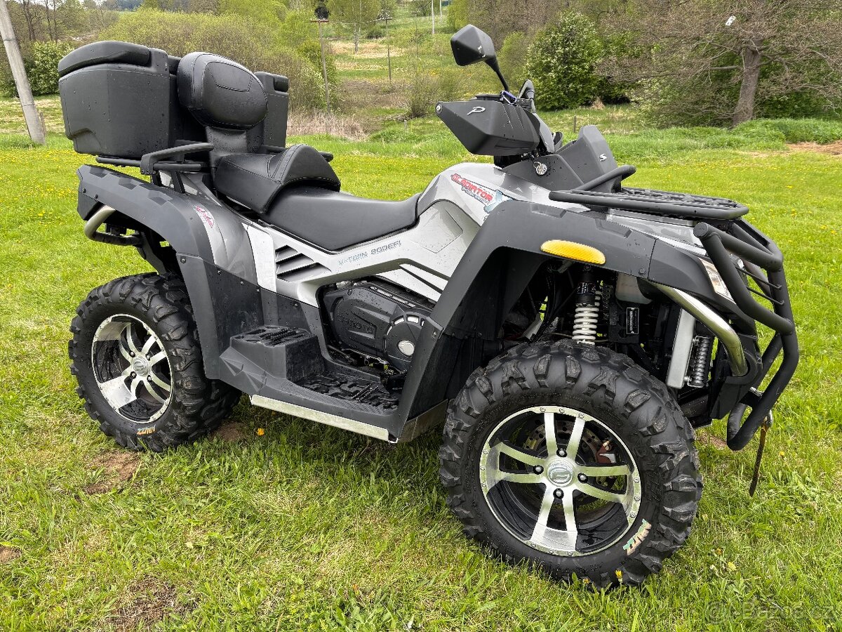 CF Moto Gladiátor 800