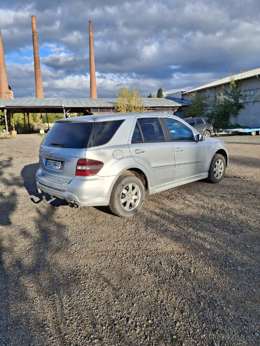 Prodám Mercedes Benz ML 320cdi 165kW stk do 7.2027 - 3