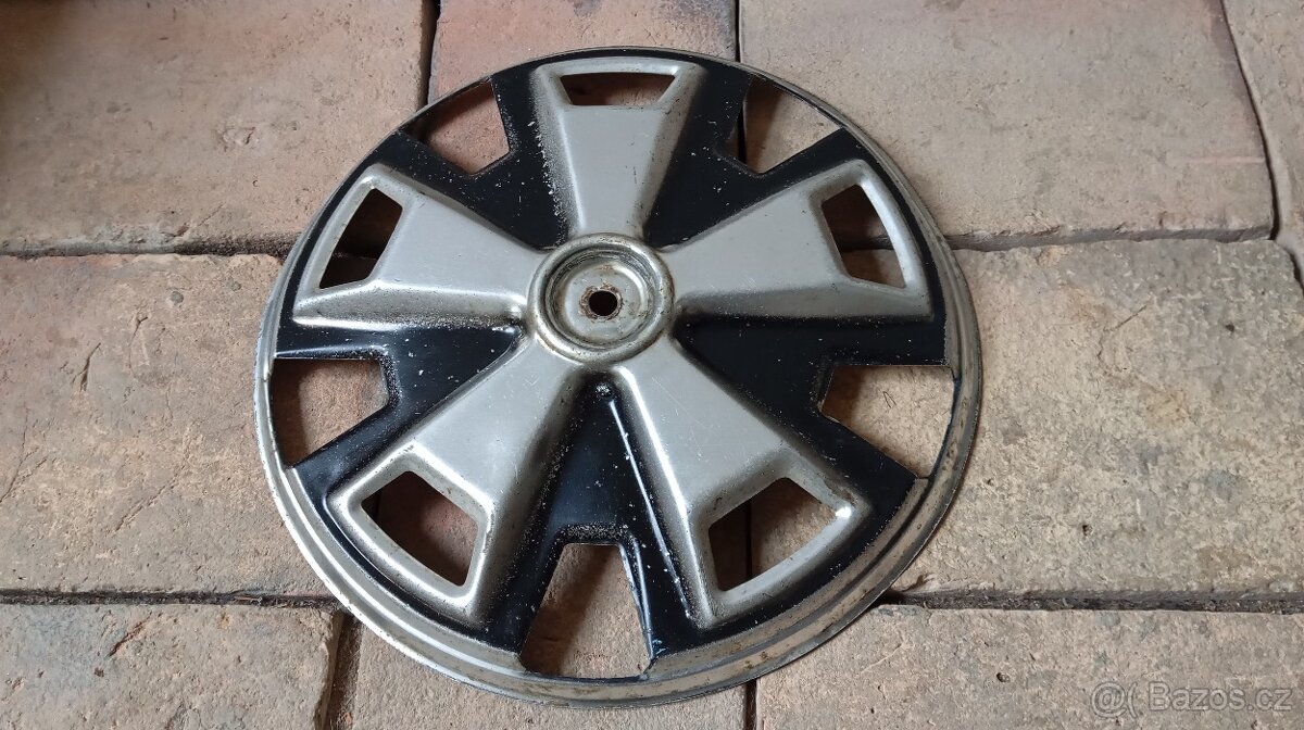 Prodám poklici jeden kus na Škoda 110R - 3