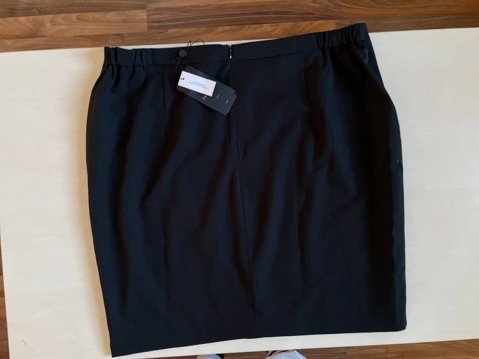 Nová sukně, vel 50/22 tedy cca 5XL, Capsule - 3
