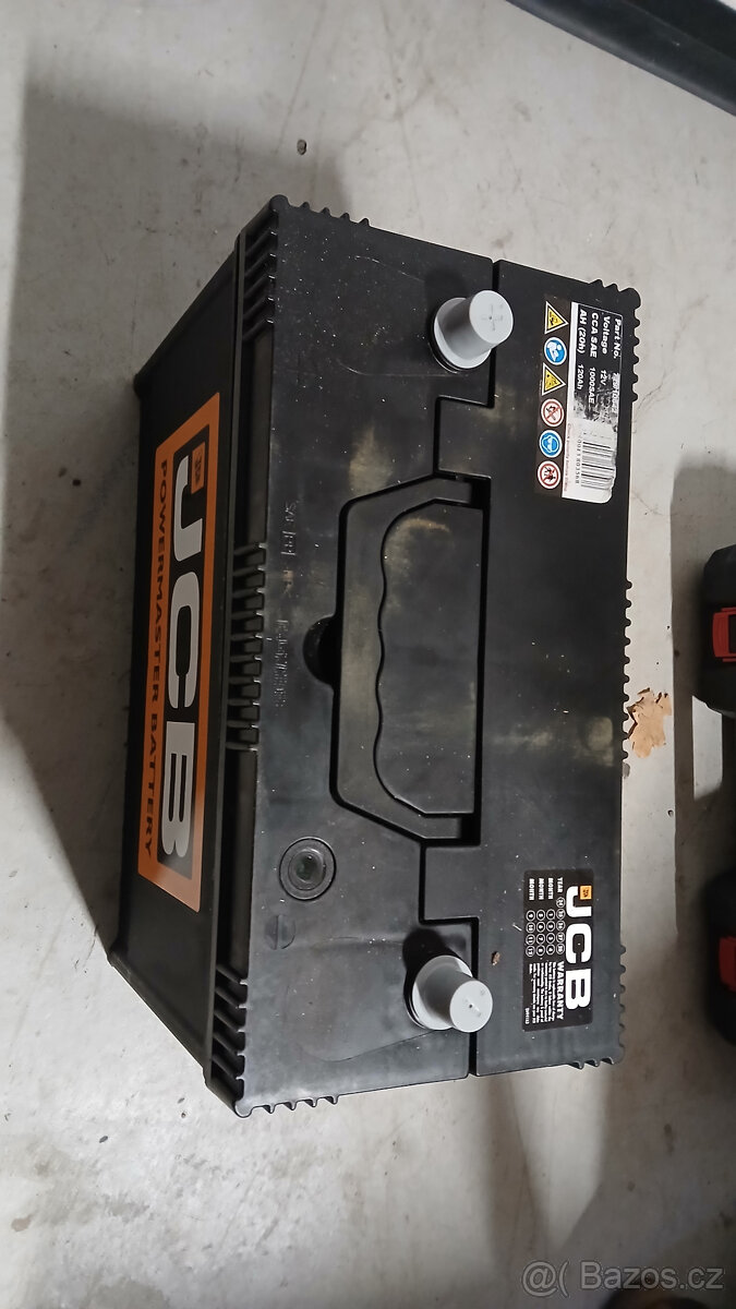 Autobaterie 120 amps original JCB 3CX / 4CX /5cx - 3