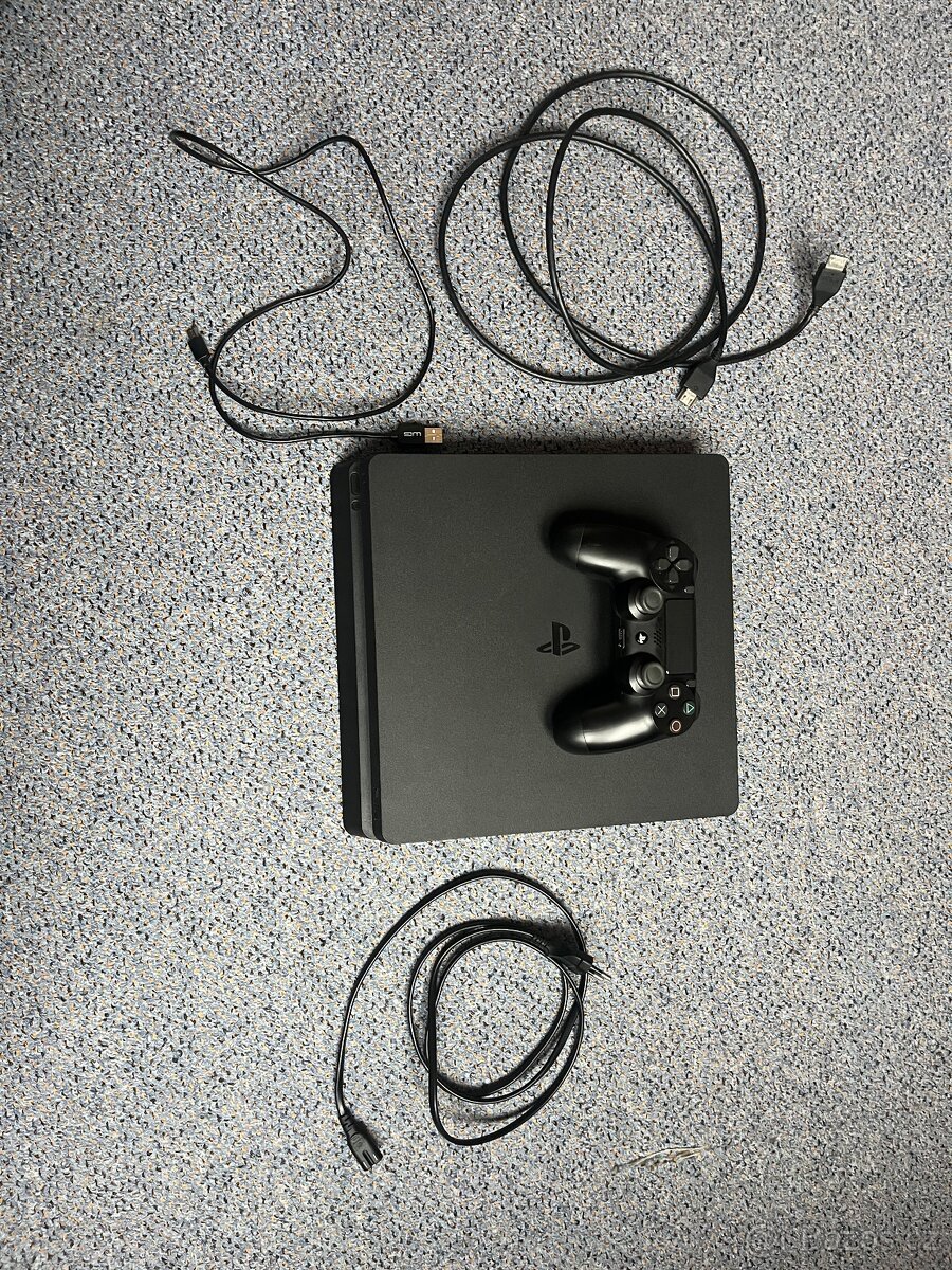 PS4 slim 500GB+ volant trustmaster t150+hry+ externí disk 1T - 3