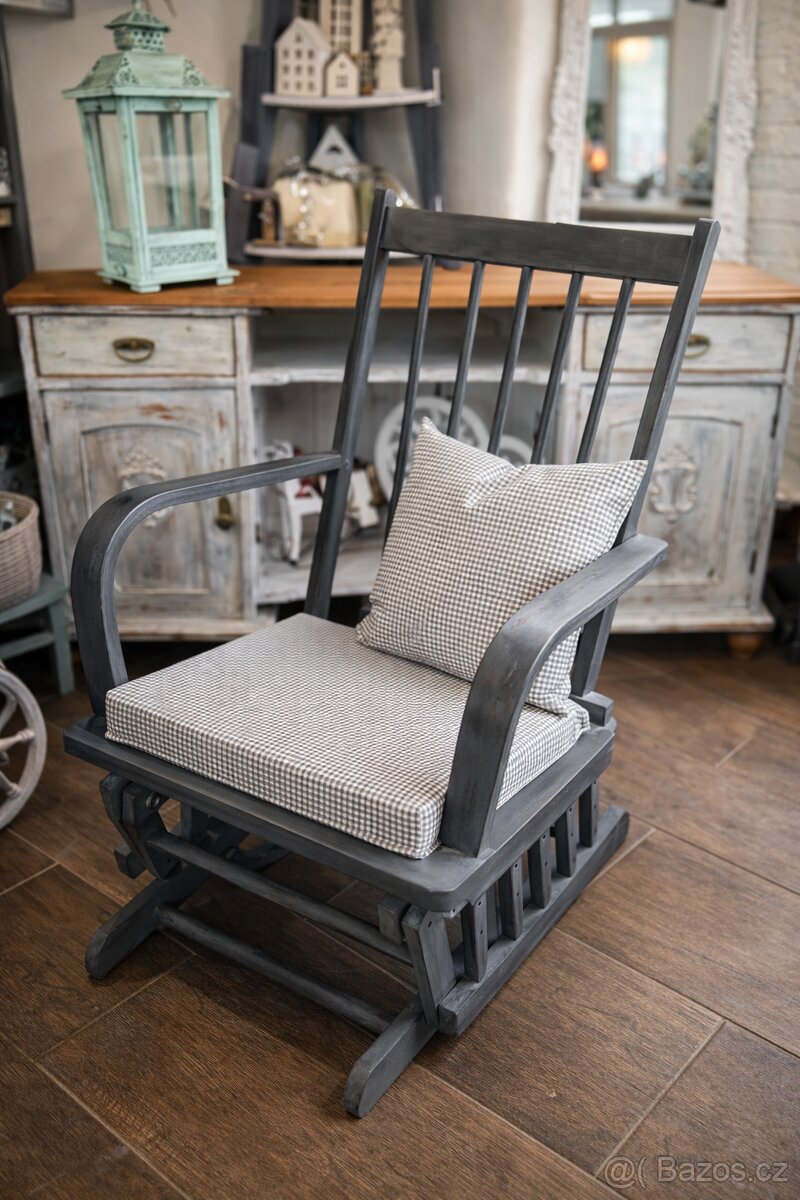 Houpací křeslo - 3