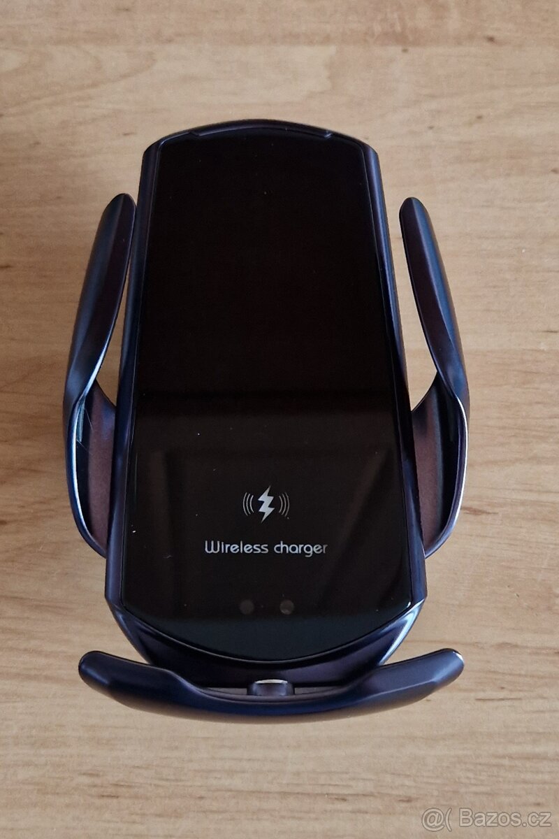 DRŽÁK DO AUTA NA TELEFON NABÍJEČKA INDUKCE - 3