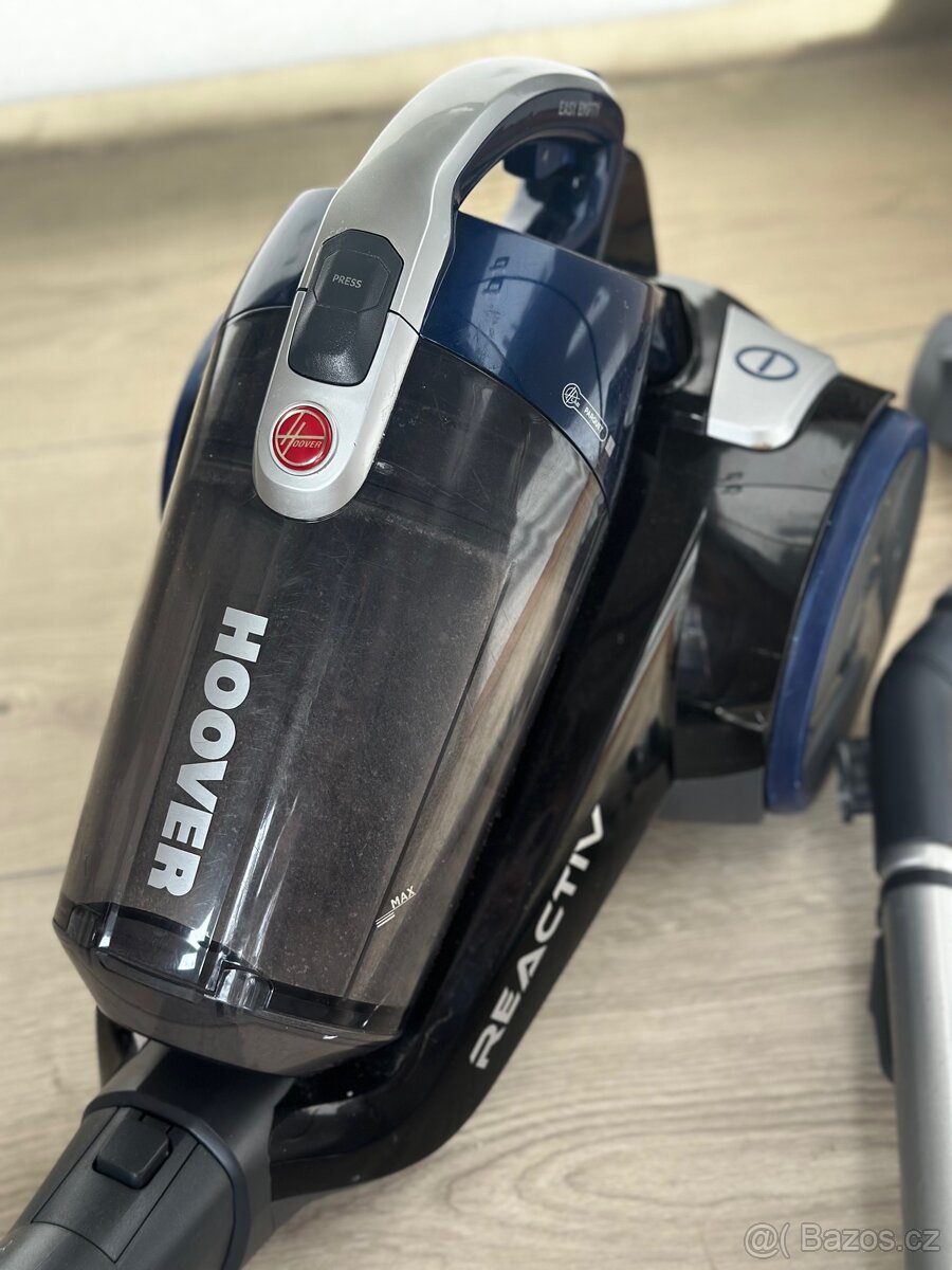 Vysavač HOOVER - 3