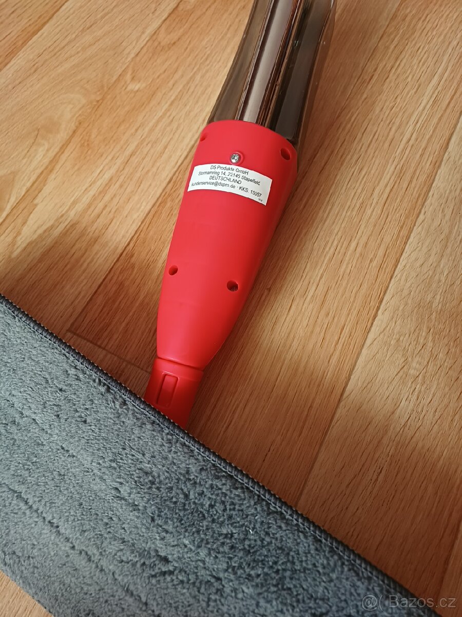 Mop s integrovanou funkcí rozprašování - 3