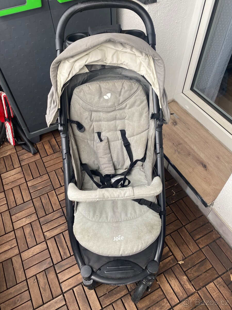 Sportovní kočárek Joie - 3