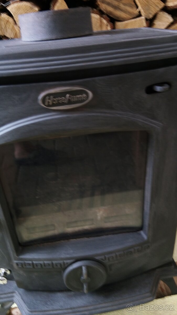 KAMNA LITINOVÁ S VÝMĚNÍKEM, masivní litina. - 3