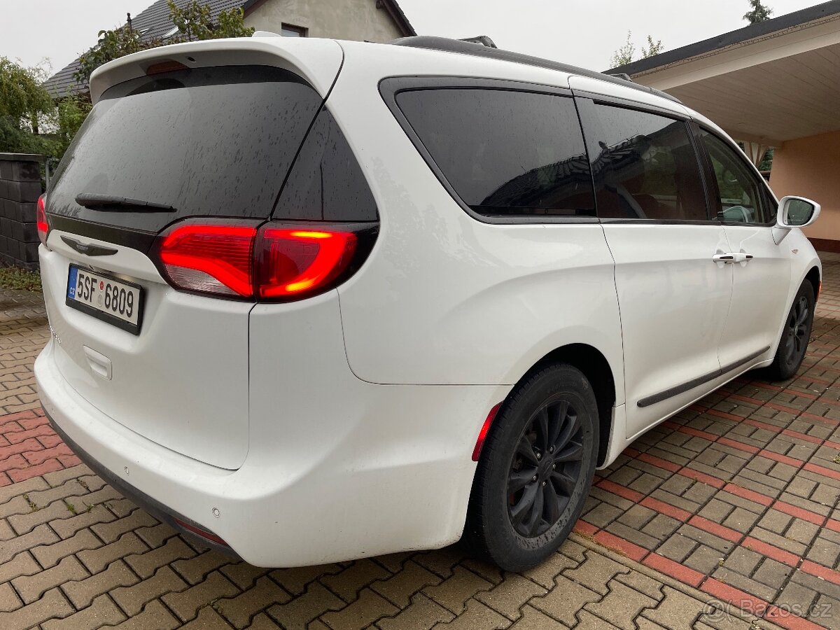 Chrysler Pacifica 3,6L V6 - 3