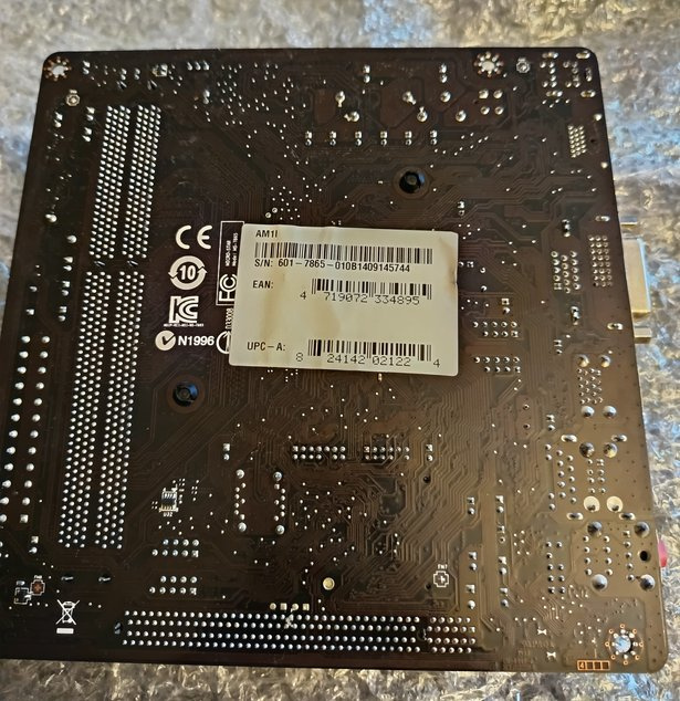 Deska AM1+CPU+RAM - 3