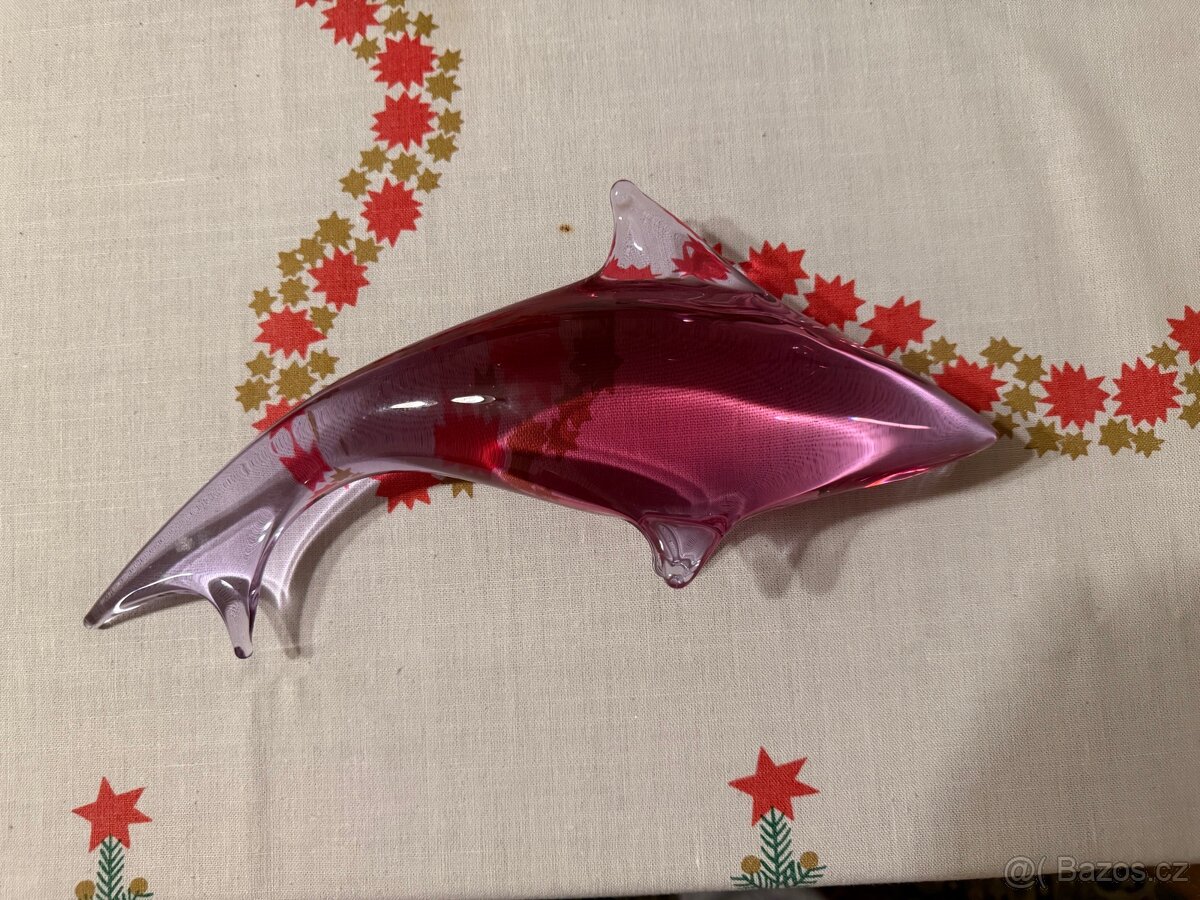 Sklenena plastika delfina - 3