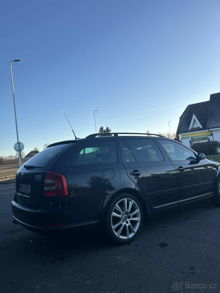 Škoda Octavia Combi 2 RS 2.0 TFSI - 3