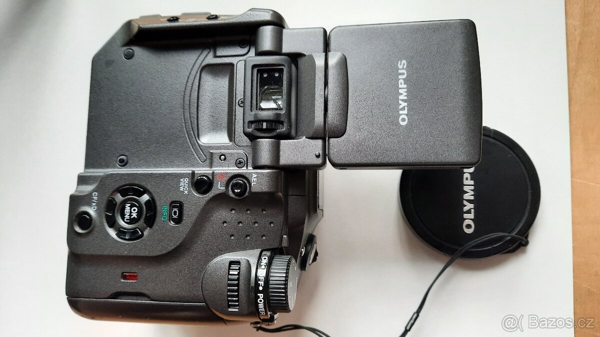 Olympus Camedia C-7070 Wide Zoom - 3