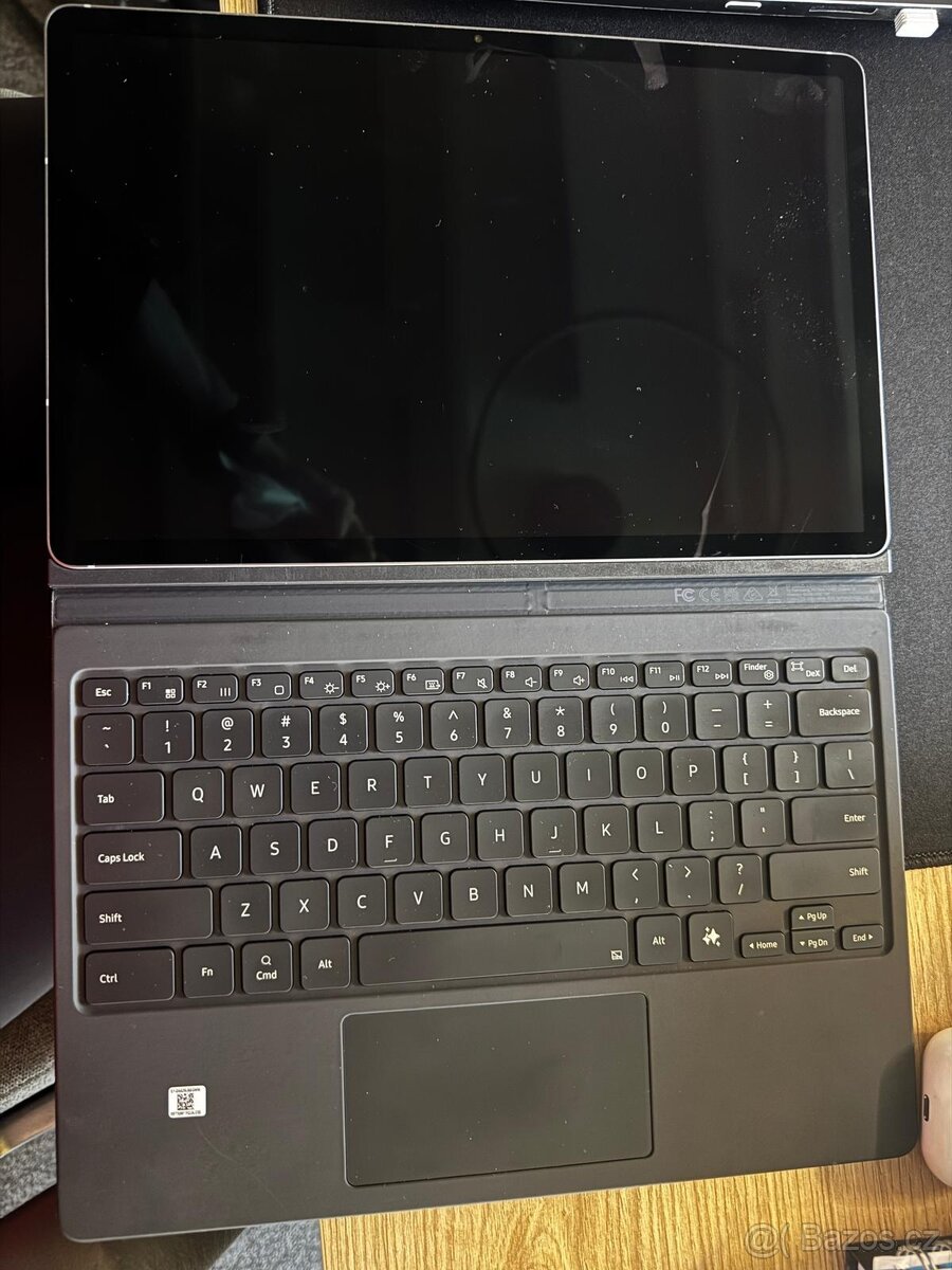 Tablet Galaxy Tab S10+ 5G + Klávesnice - 3