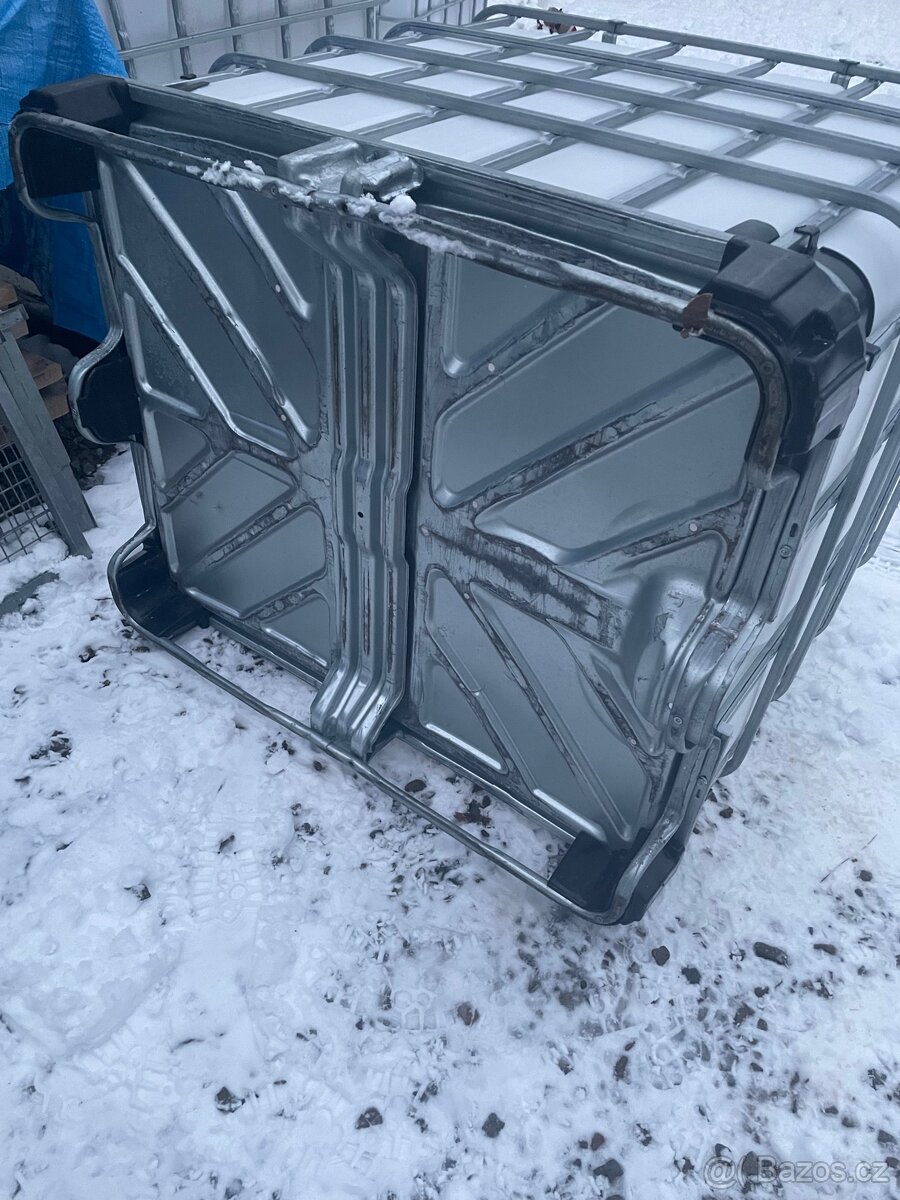 2x IBC kontejner - 3