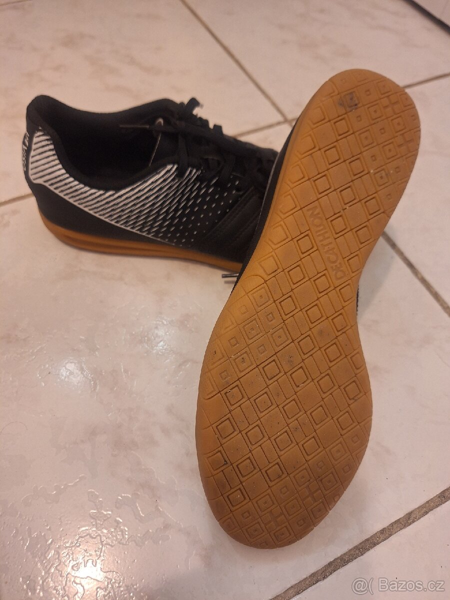 Prodám sálové boty vel.41 - 3