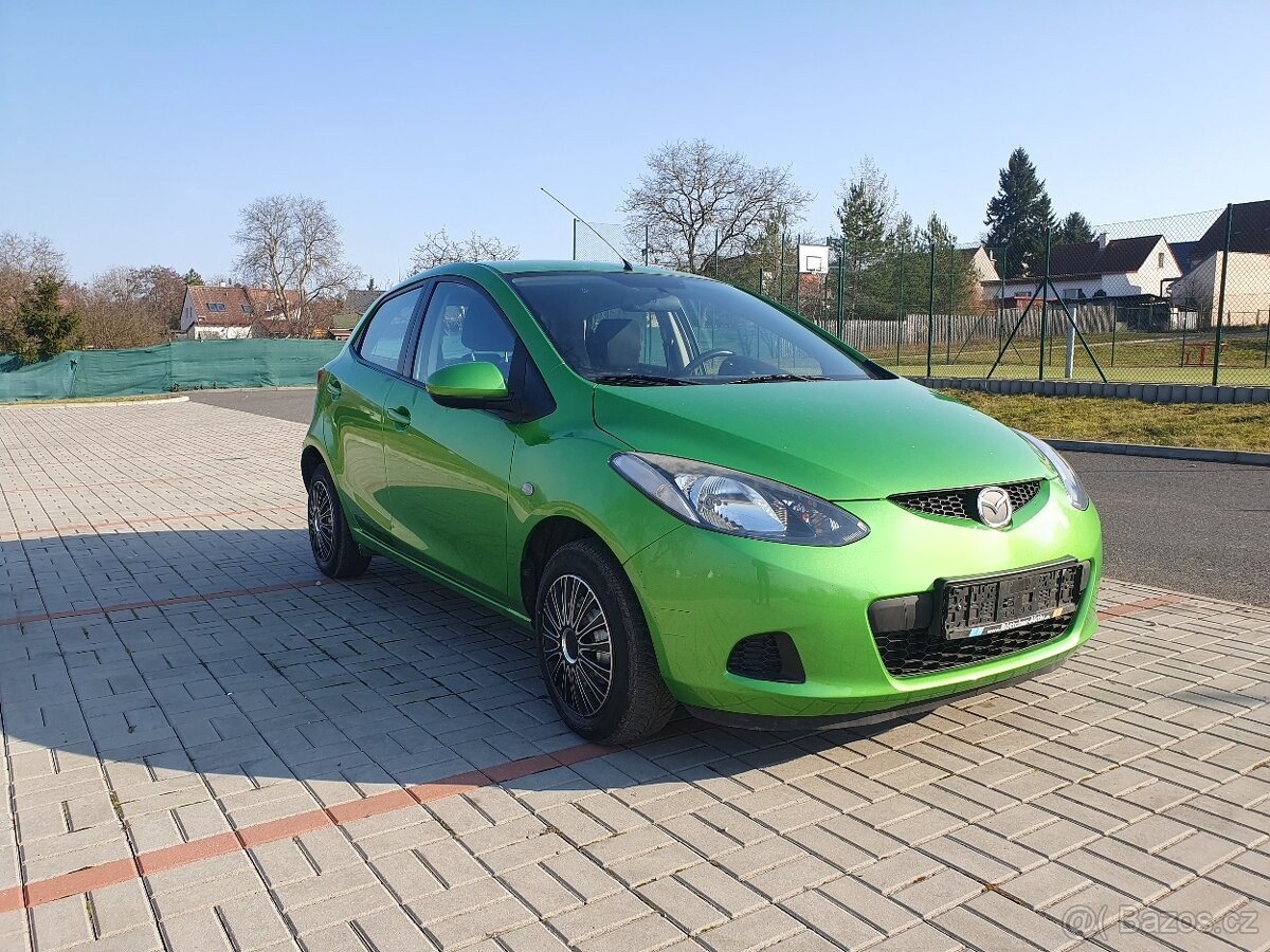 Mazda 2 1.3i nová stk - 3