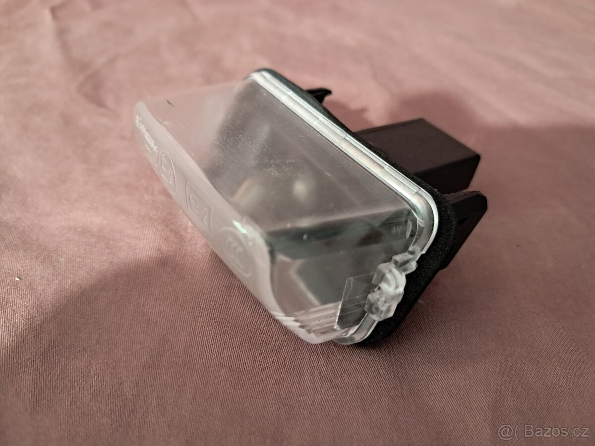 Peugeot 407SW - osvětlení SPZ. - 3