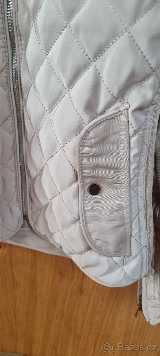 Dámská béžová prošívaná bunda - 3