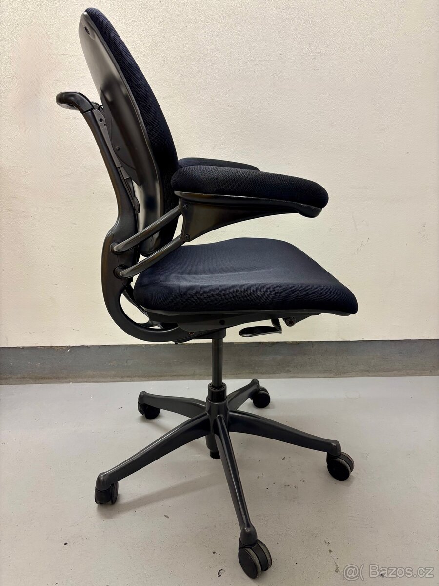 Kancelářská židle Humanscale Freedom - 3