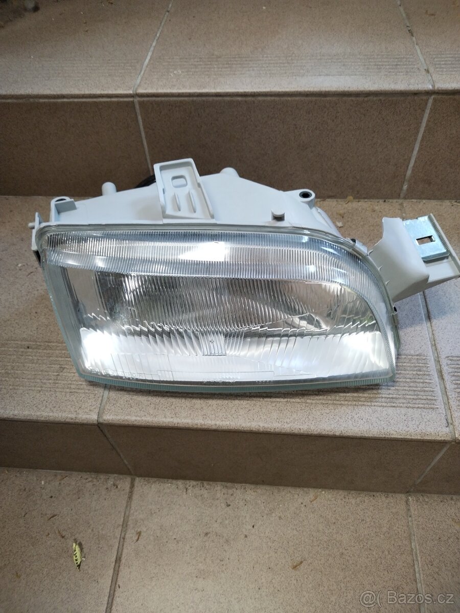 Fiat Punto I přední světlomety - 3