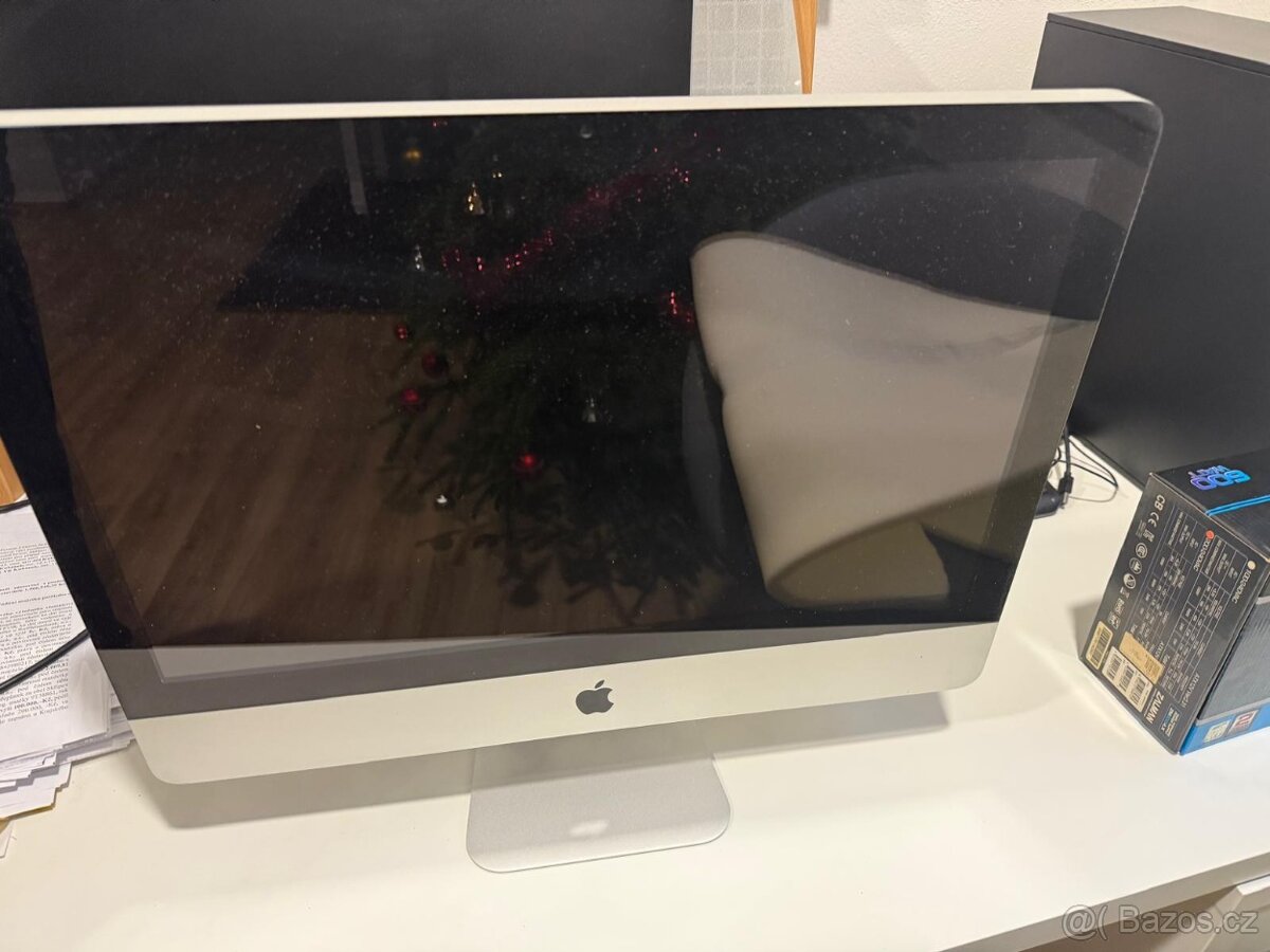 Apple iMac 21,5\" A1311 late 2009 (EMC 2308) - 3
