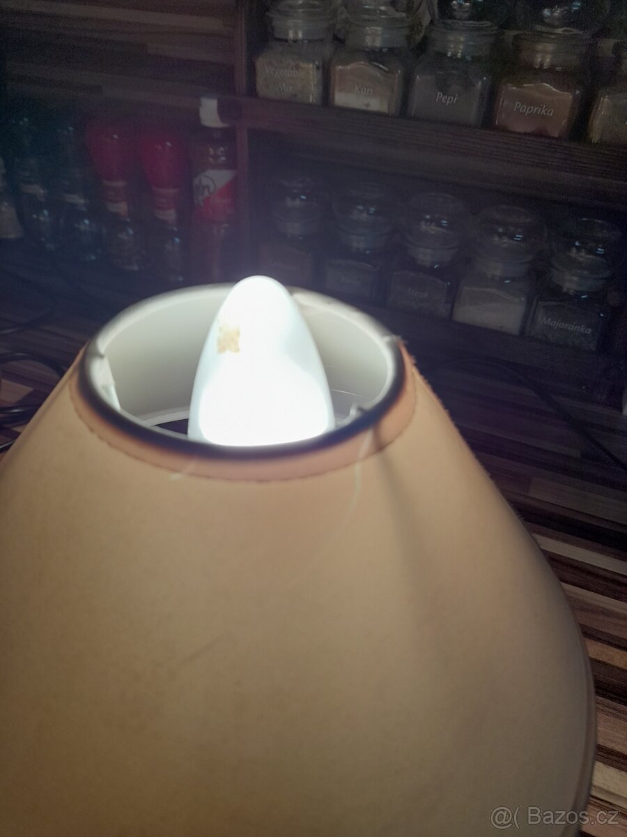 Lampičky na noční stolek - 3