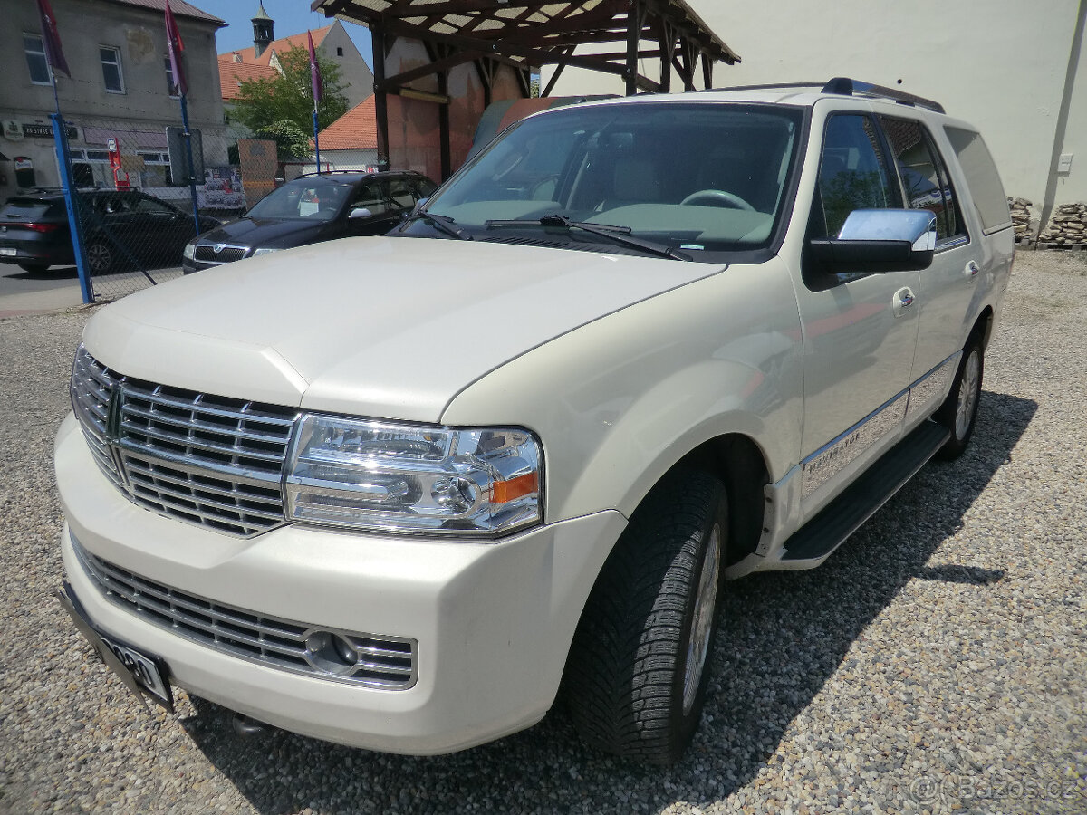 Lincoln Navigator, 5,4L V8 LPG AUTOMAT 7 MÍST TZ - 3