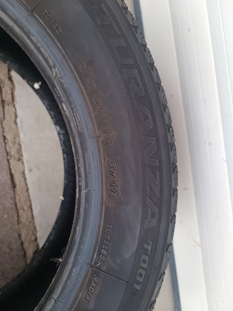 215/55 R16 Bridgestone - 3