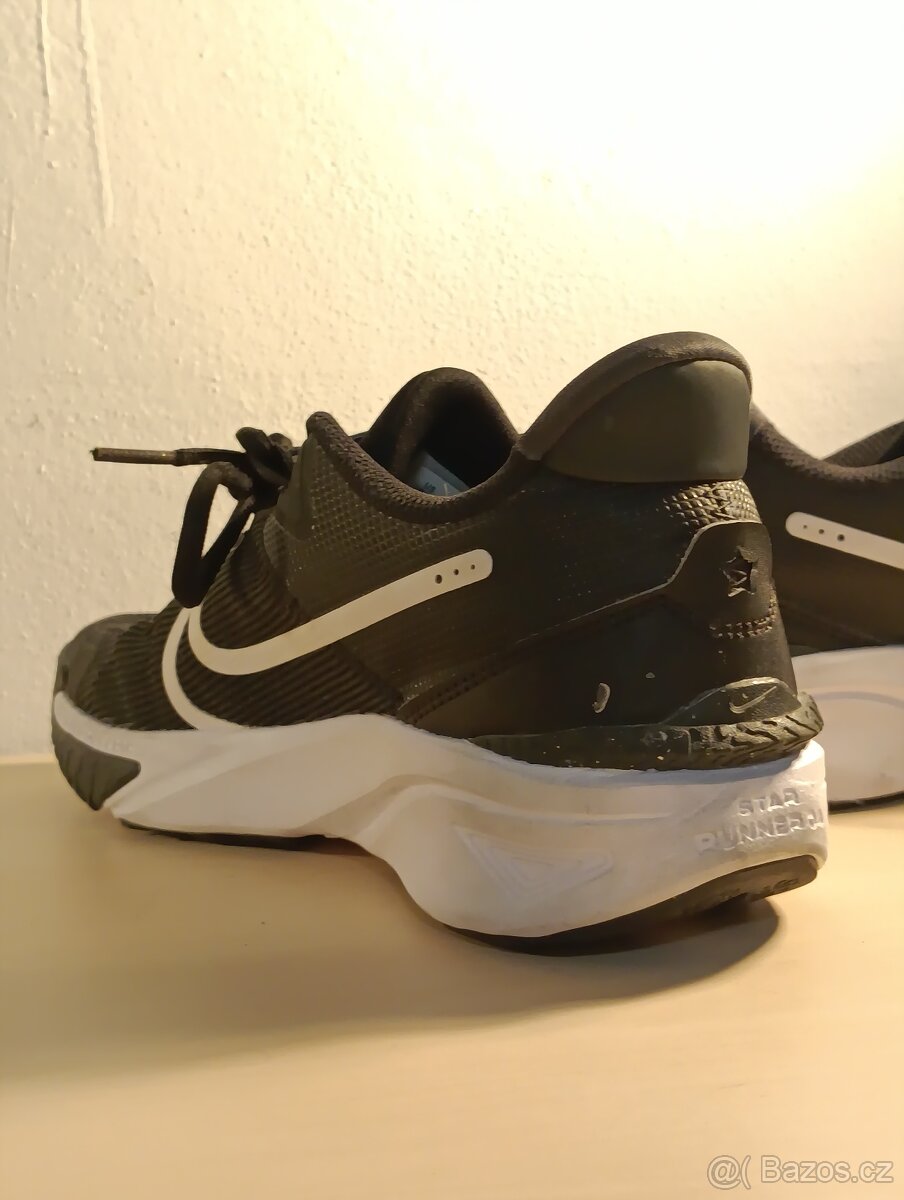 Nike Sportovní boty (38,5) vhodné dovnitř i ven - 3